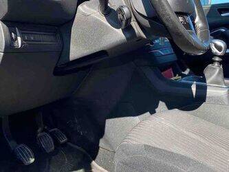 2015-peugeot-308-1440575-46472820