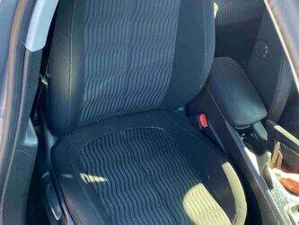 2015-peugeot-308-1440575-46472831