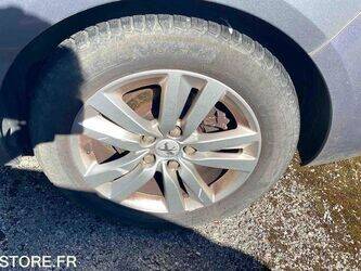 2015-peugeot-308-1440575-46472833