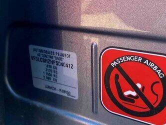 2015-peugeot-308-1440575-46472835