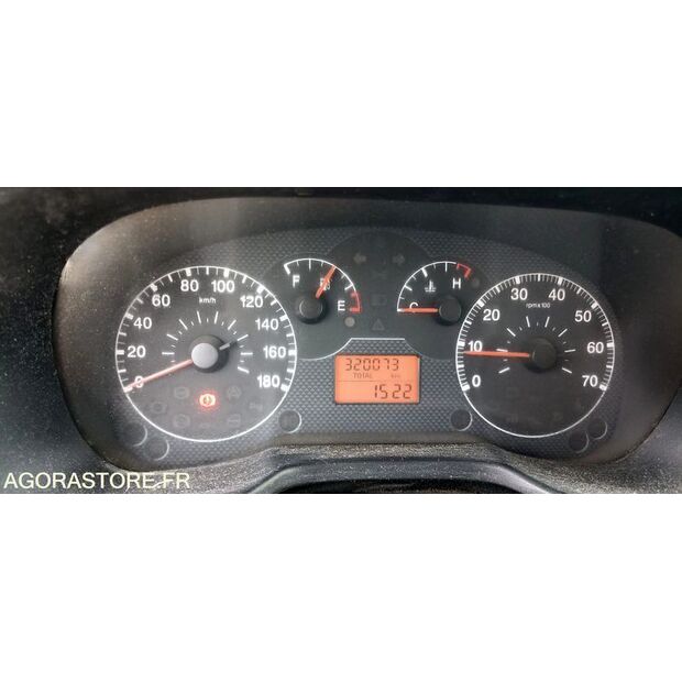 2011 سيتروين NEMO-46472868