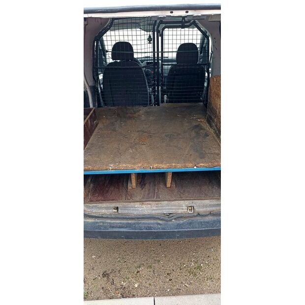 2011 سيتروين NEMO-46472870