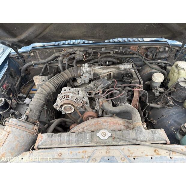 1990 MITSUBISHI Pajero-46472884