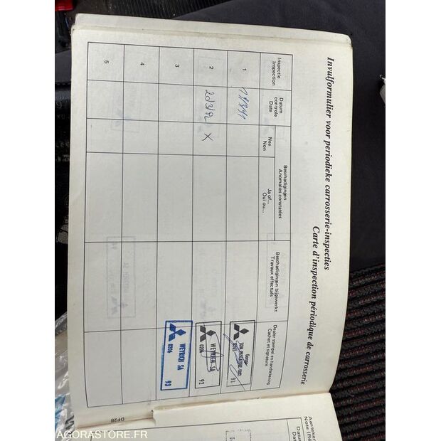 1990 MITSUBISHI Pajero-46472888