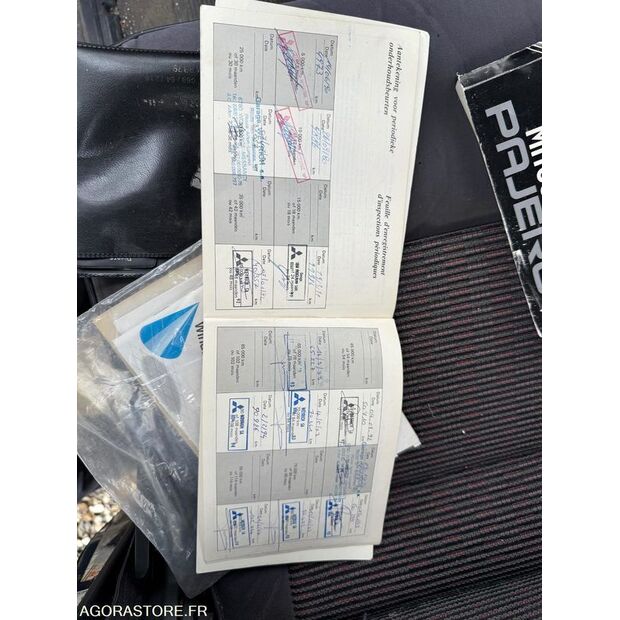 1990 MITSUBISHI Pajero-46472889