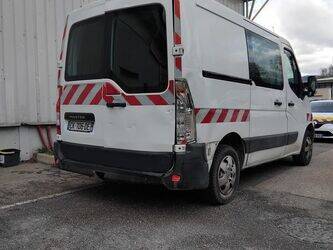 2012-renault-master-1440589-46472958