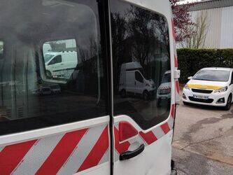 2012-renault-master-1440589-46472960