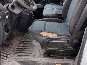 2012-renault-master-1440589-46472971