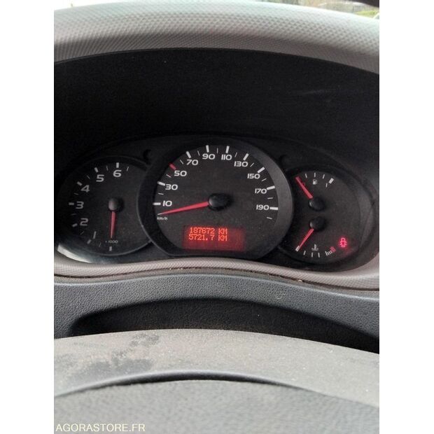 2012 رينو Master-46472973