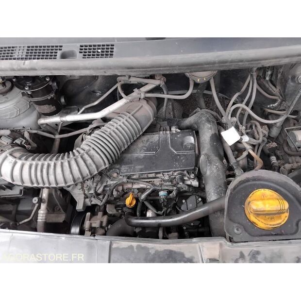 2012 رينو Master-46472975