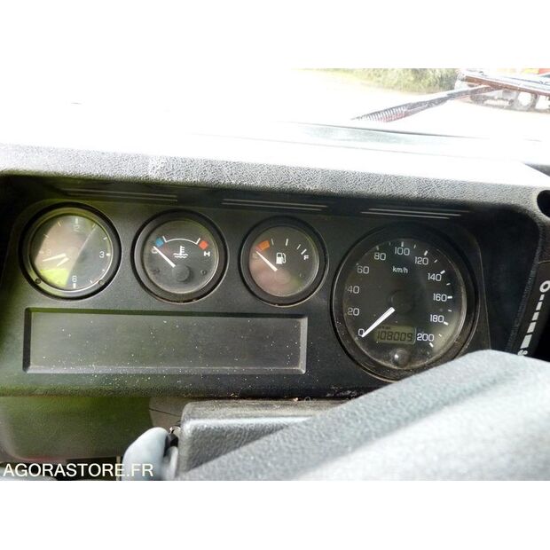 2005 لاند روفر Defender-46472987