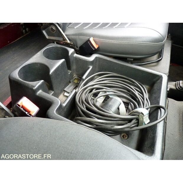 2005 لاند روفر Defender-46472990