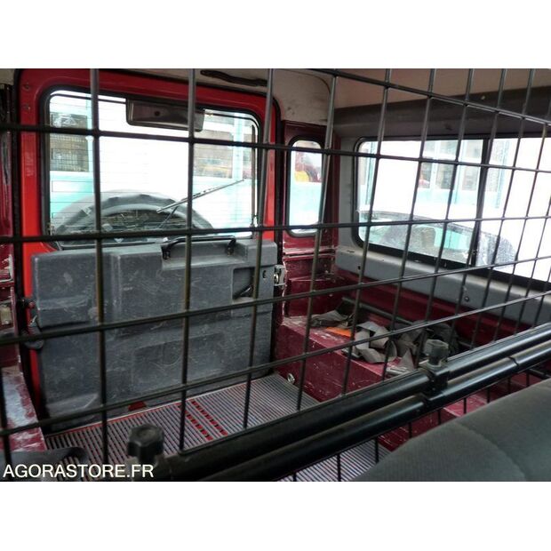 2005 لاند روفر Defender-46472992