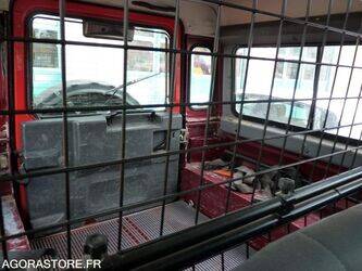 2005-land-rover-defender-1440590-46472992