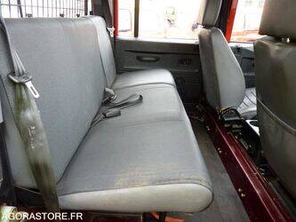 2005-land-rover-defender-1440590-46472993