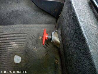 2005-land-rover-defender-1440590-46472999