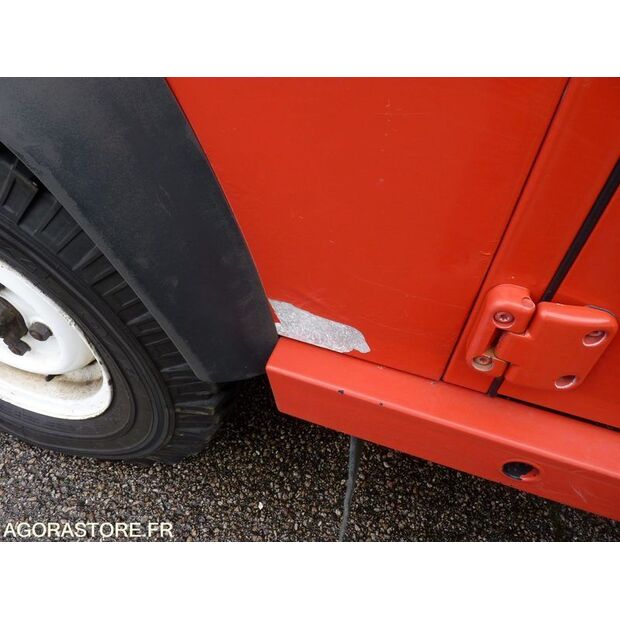 2005 لاند روفر Defender-46473001