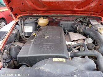 2005-land-rover-defender-1440590-46473003