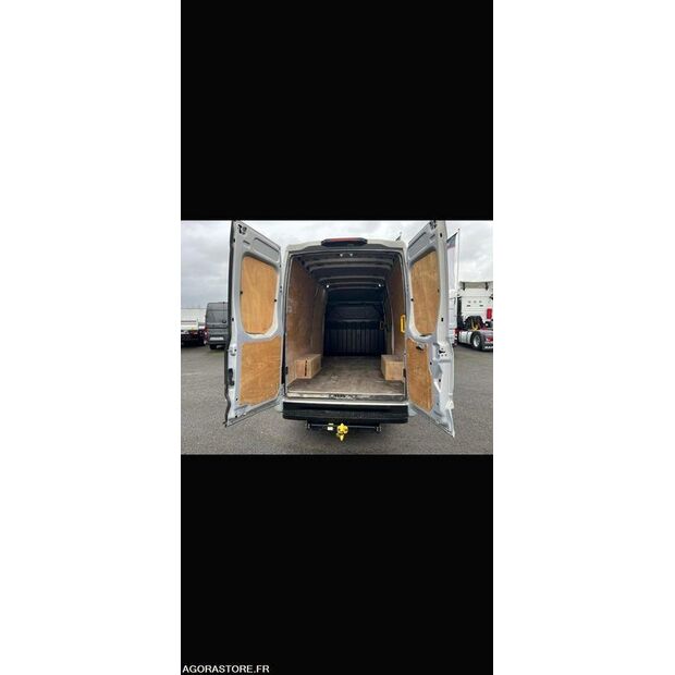 2024 Iveco 35S18-46473015