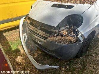 2008-renault-trafic-1440595-46473047