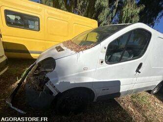 2008-renault-trafic-1440595-46473049
