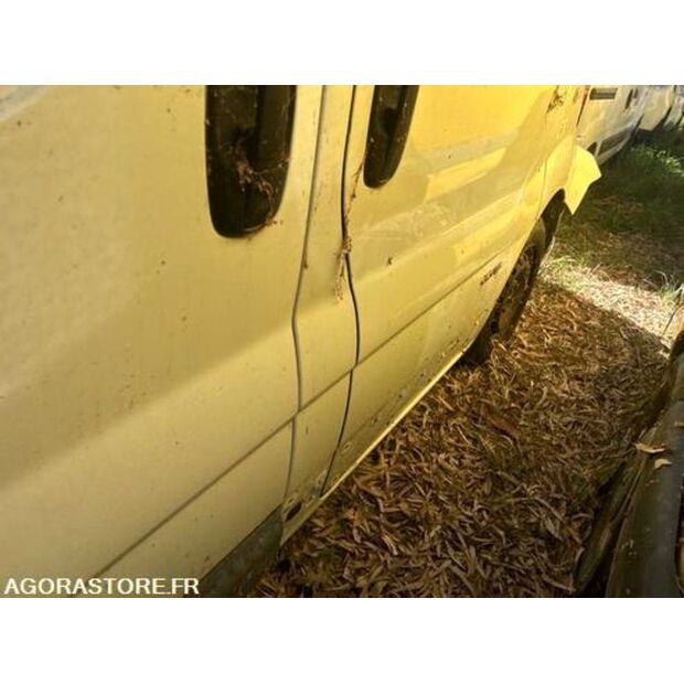 2008 رينو Trafic-46473058