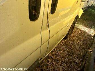 2008-renault-trafic-1440595-46473058