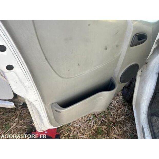 2008 رينو Trafic-46473061