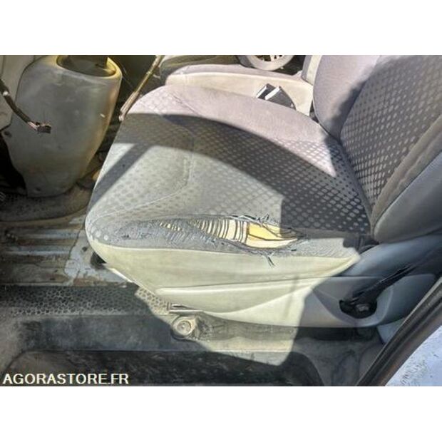 2008 رينو Trafic-46473066