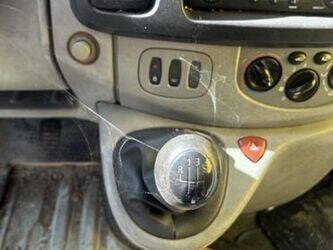 2008-renault-trafic-1440595-46473067