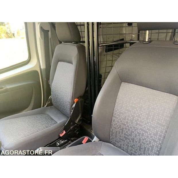 2009 سيتروين NEMO-46473277