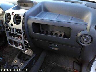 2007-peugeot-partner-1440625-46473327