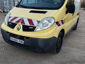 2012-renault-trafic-1440628-46473345