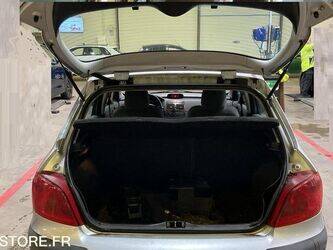 2002-peugeot-307-46473357