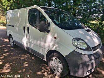 2006-opel-vivaro-1440636-46473405