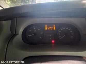 2006-opel-vivaro-1440636-46473411