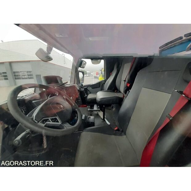 2015 Renault C-46473423