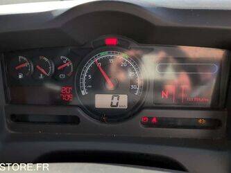 2011-renault-midlum-1440644-46473526