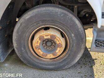 2011-renault-midlum-1440644-46473534