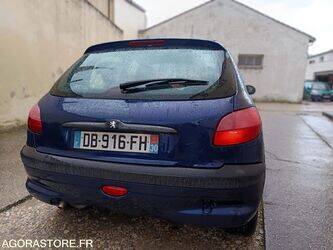 2002-peugeot-206-46473554