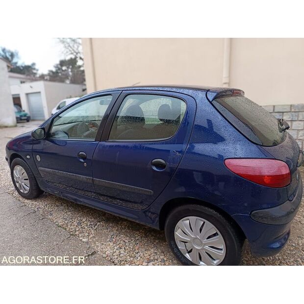 2002 بيجو 206-46473558