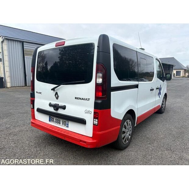 2015 Renault Trafic-46473612