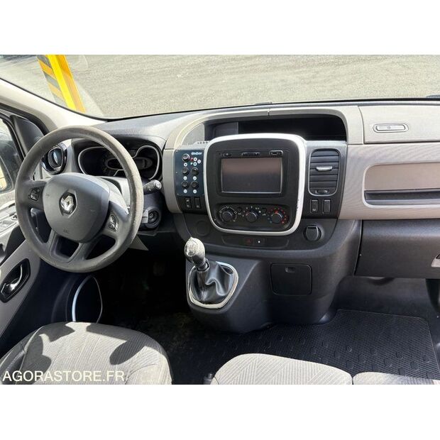 2015 Renault Trafic-46473615