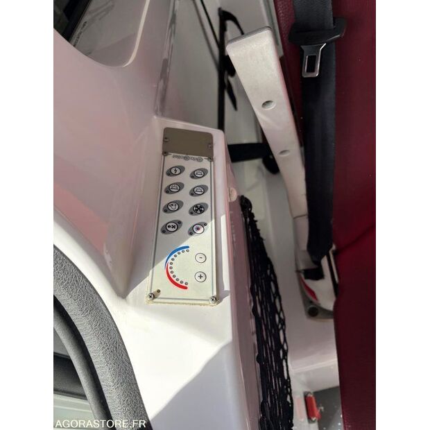 2015 Renault Trafic-46473618