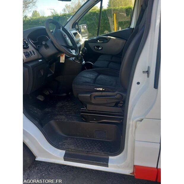 2015 Renault Trafic-46473620