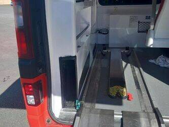 2015-renault-trafic-1440651-46473621