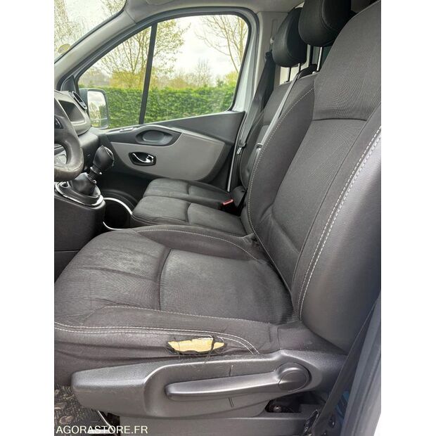 2015 Renault Trafic-46473623