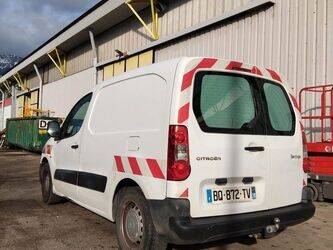 Image de Fourgonnettes 2011 Citroen BERLINGO À vendre à Émirats arabes unis