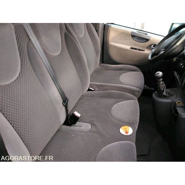 2010 بيجو Expert-46473646