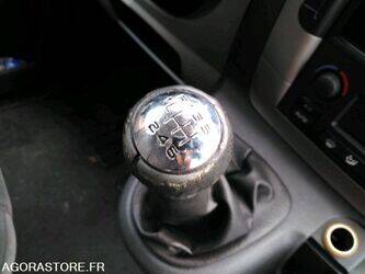 2010-peugeot-expert-1440653-46473647